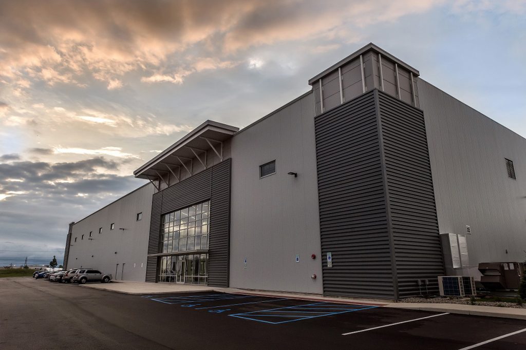 commercial building constructed with Varco Pruden steel buildings